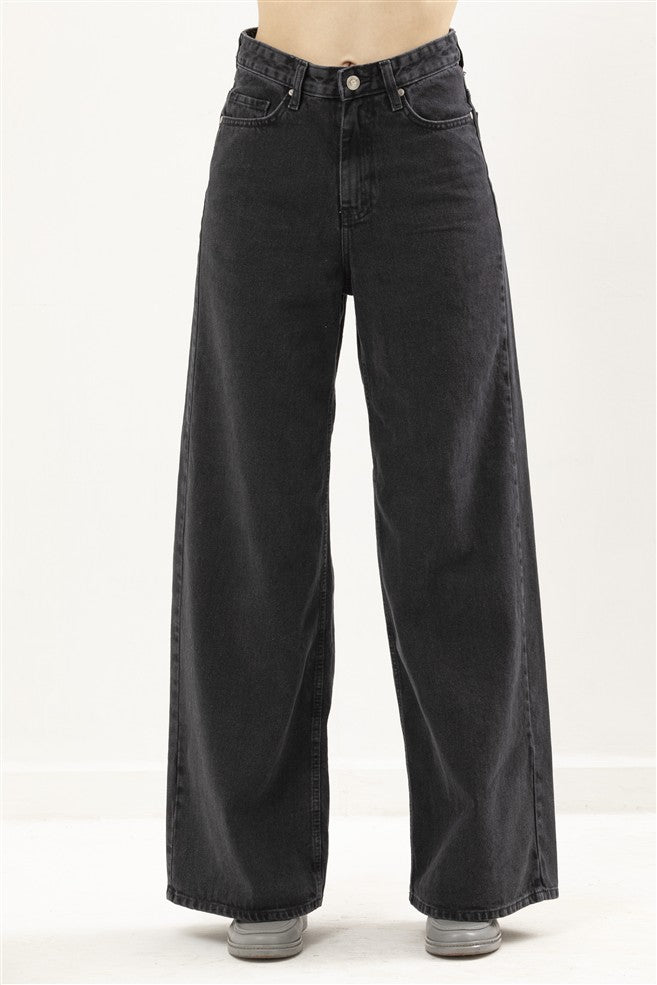 Wide Leg Jeans