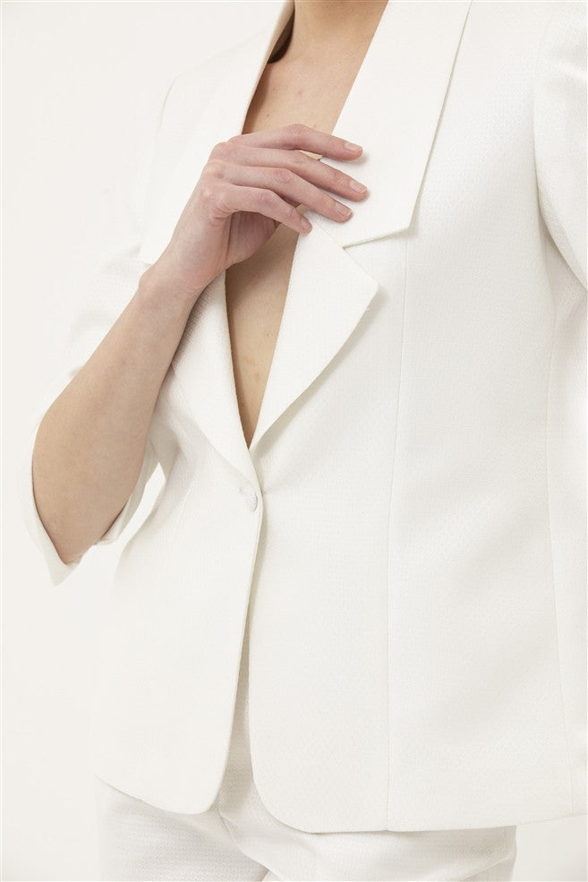 Single Breasted Blazer Featuring 3/4 Sleeves