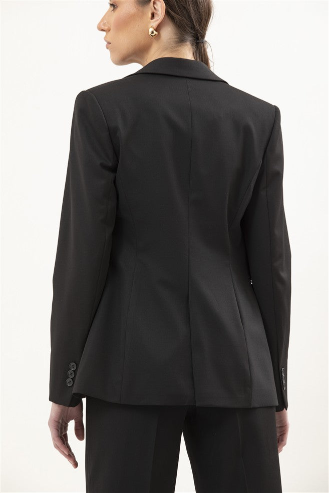 Single Breasted Blazer Featuring 1 Button and a Notch Lapel